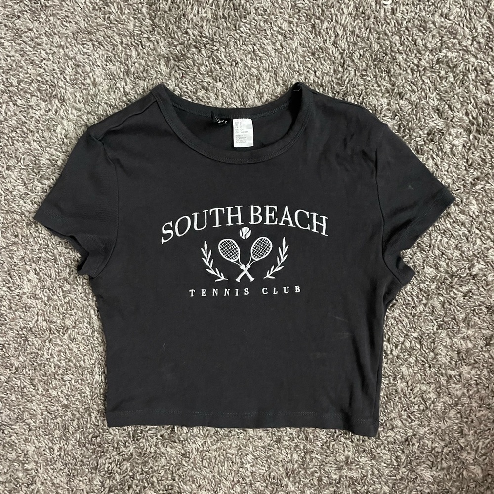 Embroidered cropped tee